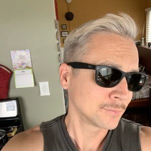 Meet your Posher, Brian